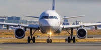 Flugzeug Symbolbild